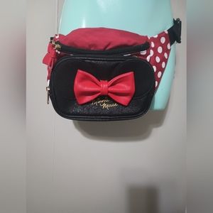 Minnie Mouse fanny pack adjustable straps